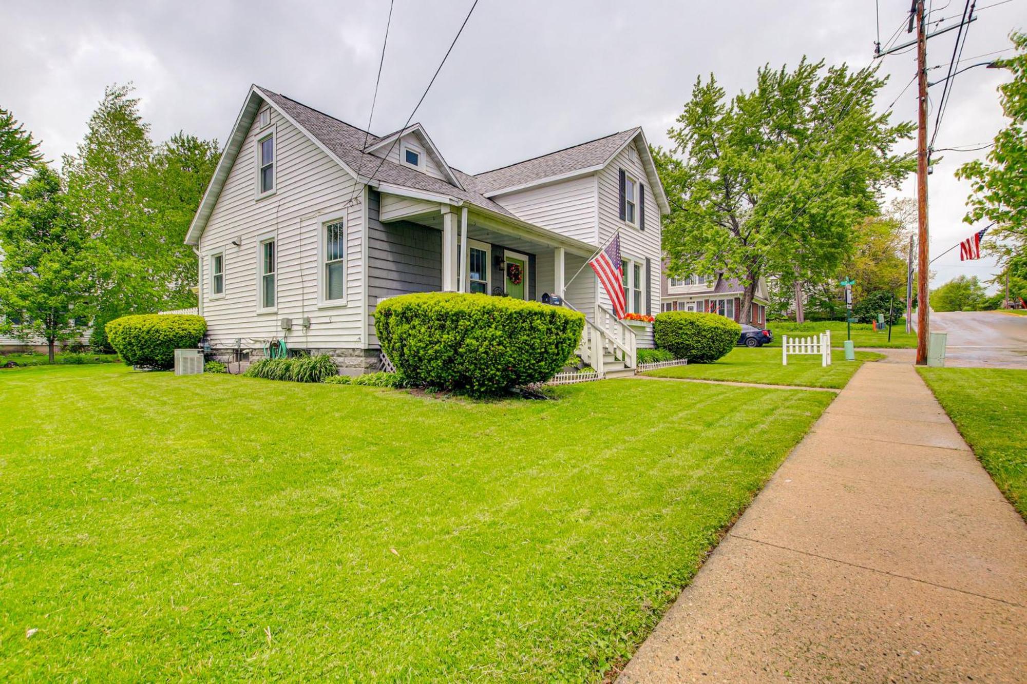 Lavish House With Patio - 2 Blocks To Green Lake! Εξωτερικό φωτογραφία