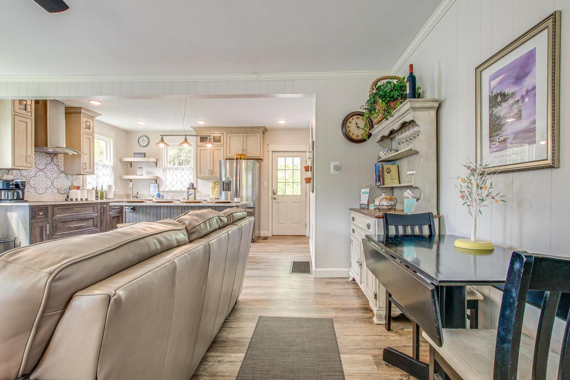 Lavish House With Patio - 2 Blocks To Green Lake! Εξωτερικό φωτογραφία